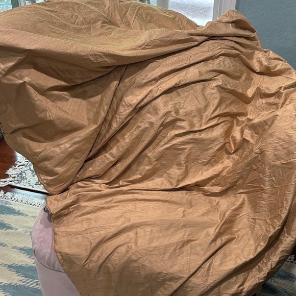 Beatriz Bisset Originals Sage & Gold Velvet Silk Throw with Beaded Tassels - Picture 8 of 8